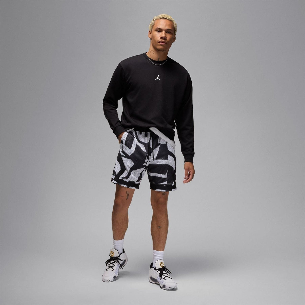 Nike Sport Crew Neck Long Sleeve Sweatshirt