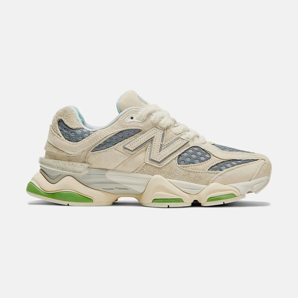 New Balance 9060 Bricks & Wood