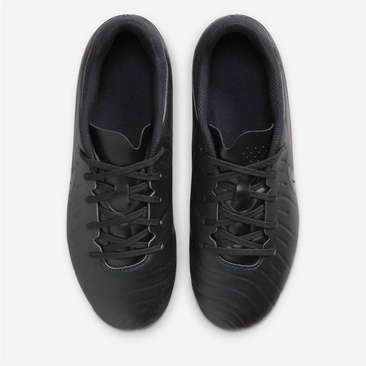 Nike Legend 10 Firm Ground Lace Up Sneakers