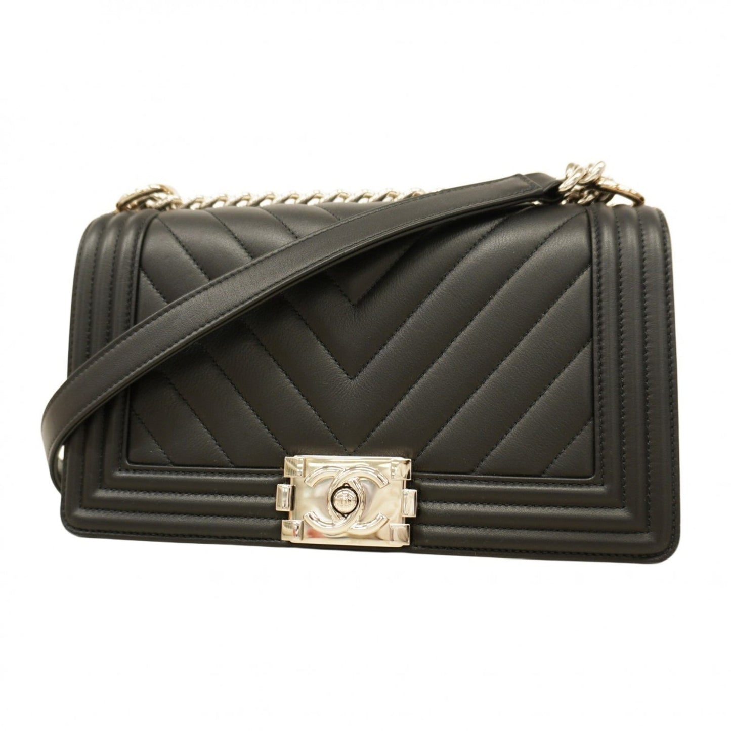 Chanel Black Leather Shoulder Bag (Pre-Owned)