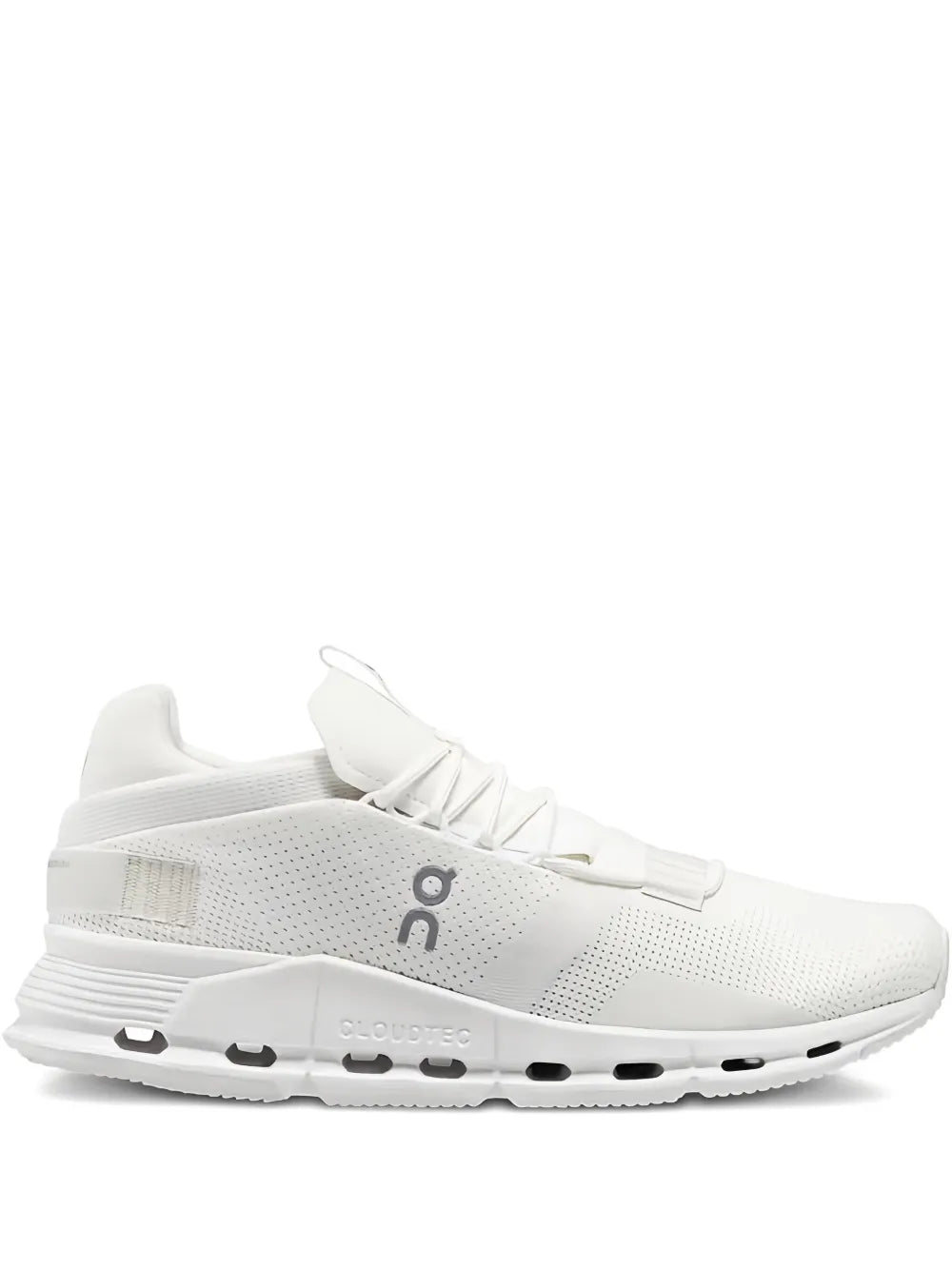 On Running Cloudnova Lace-Up