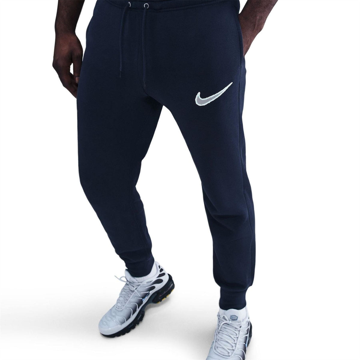 Nike Club Solid Patterned Slim Joggers