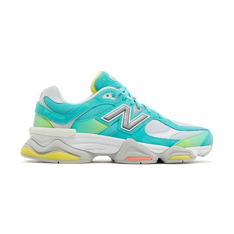 9060 'CYAN BURST' DTLR EXCLUSIVE