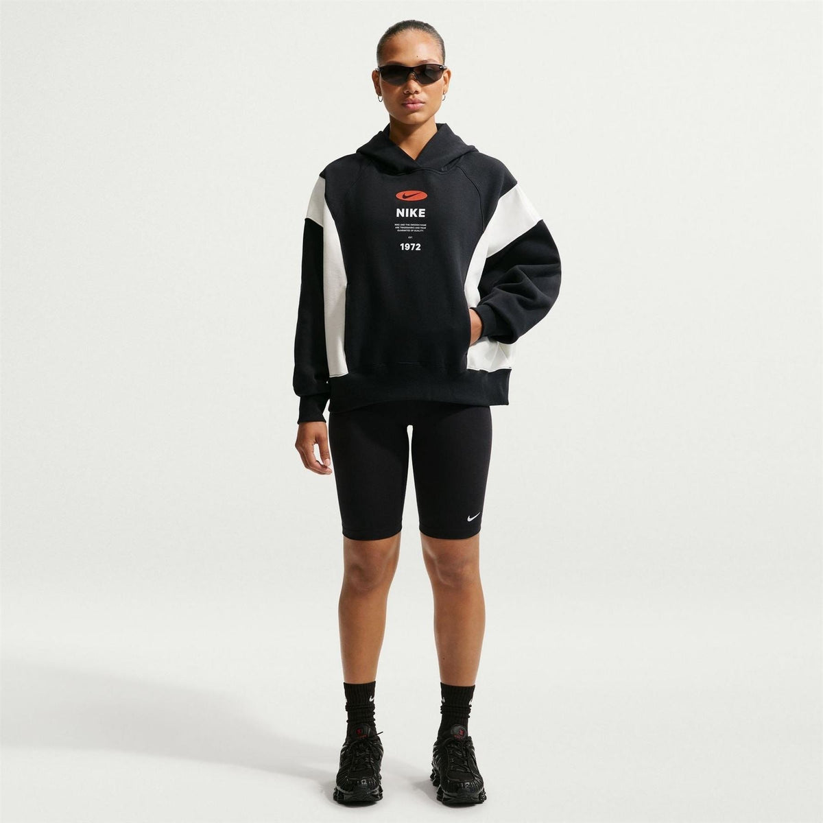 Nike Wordmark Graphic Hooded Long Sleeve Sweatshirt