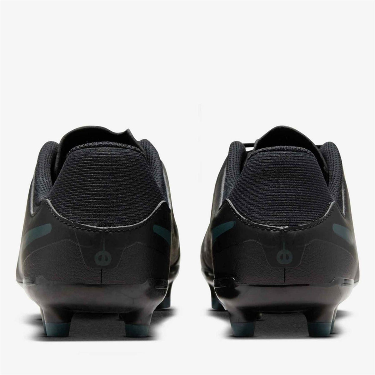 Nike Legend 10 Firm Ground Lace Up Sneakers